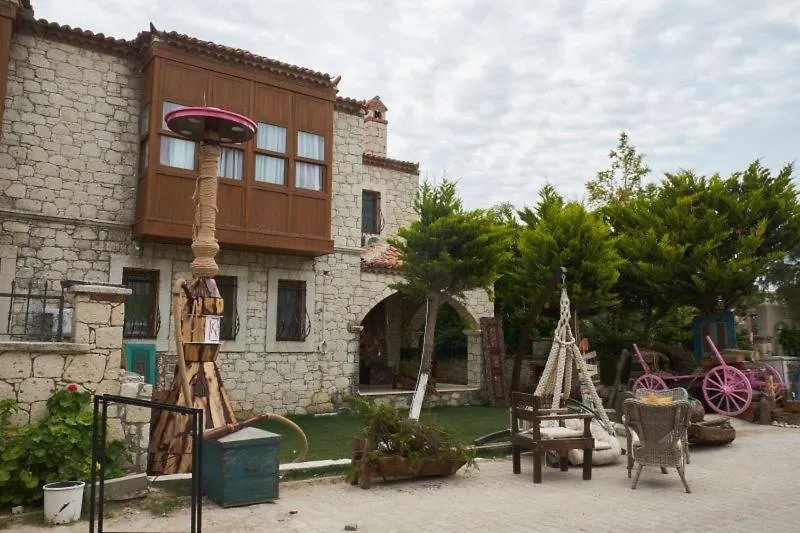 Sila Alacati 2*,